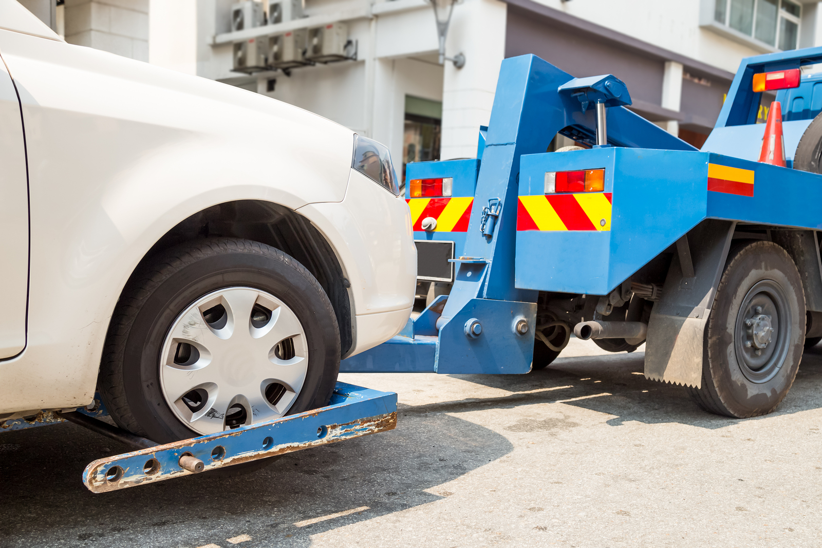 Wheel Lift Towing Service Near me | Mobile Auto Truck ...